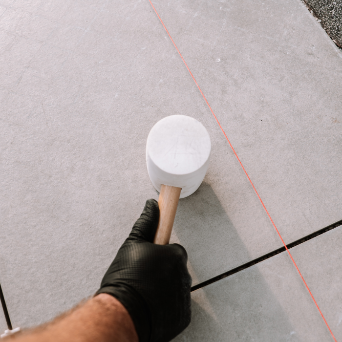 Pose de carrelage extérieur sur terrasse